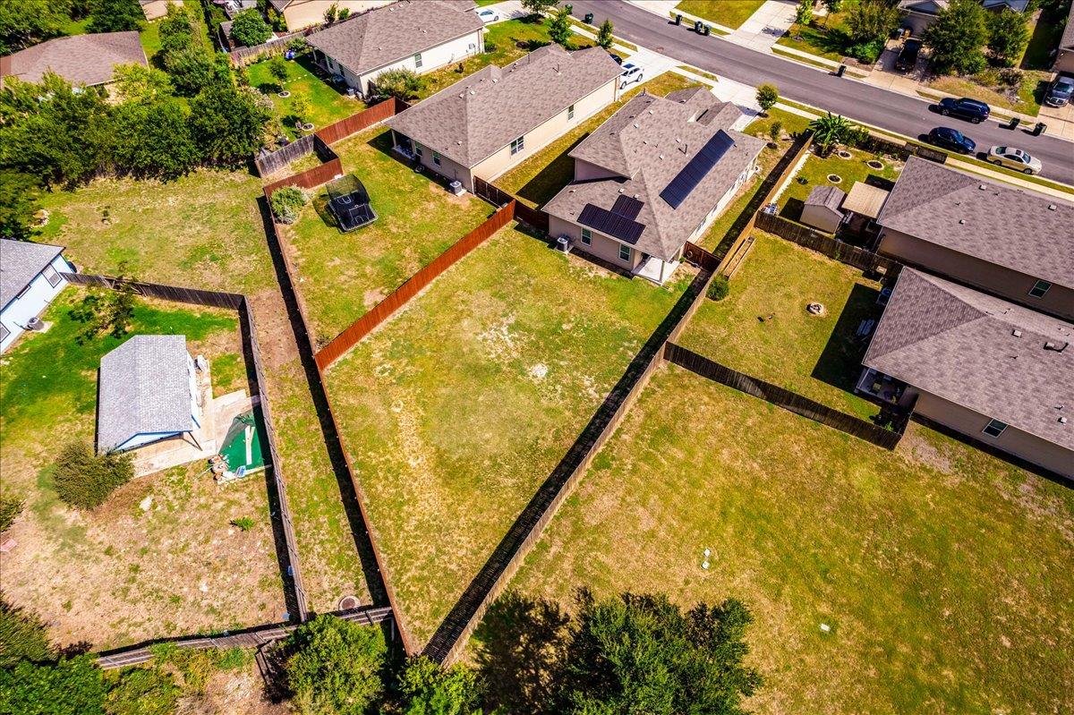 121 Coleto Creek Loop Property Photo 2