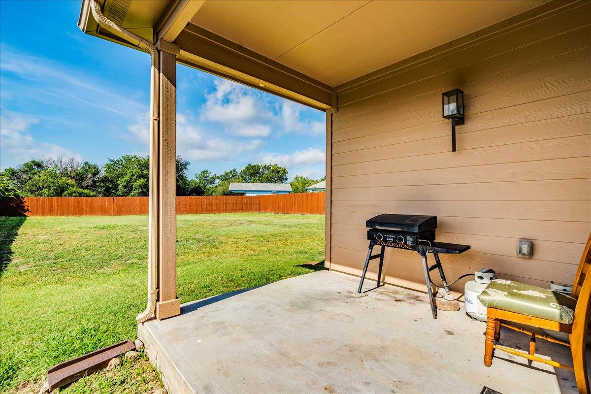 121 Coleto Creek Loop Property Photo 29