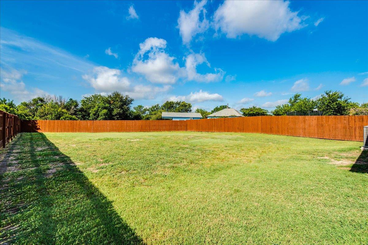 121 Coleto Creek Loop Property Photo 30