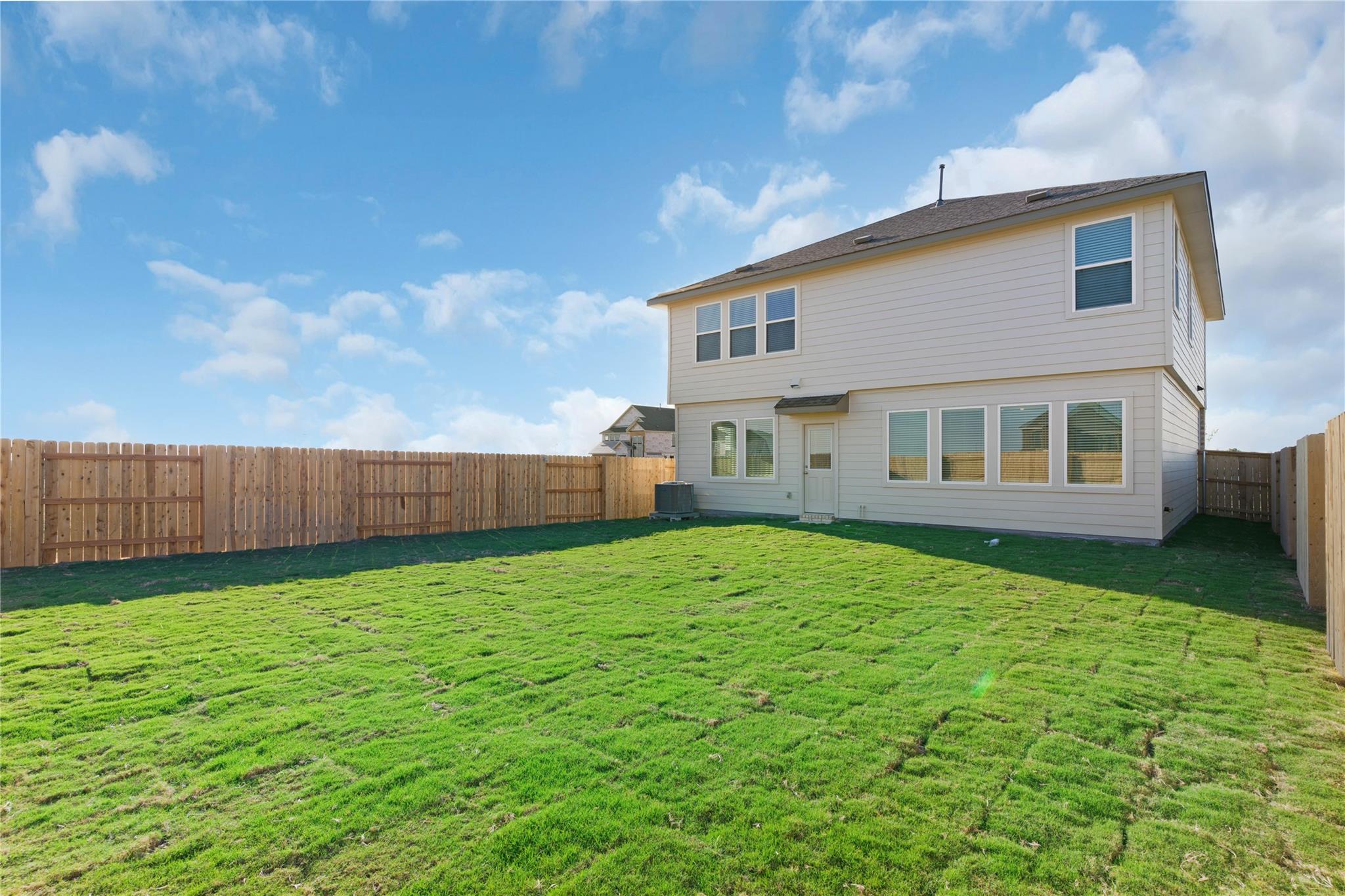13729 Scarlett Song Dr Property Photo 25
