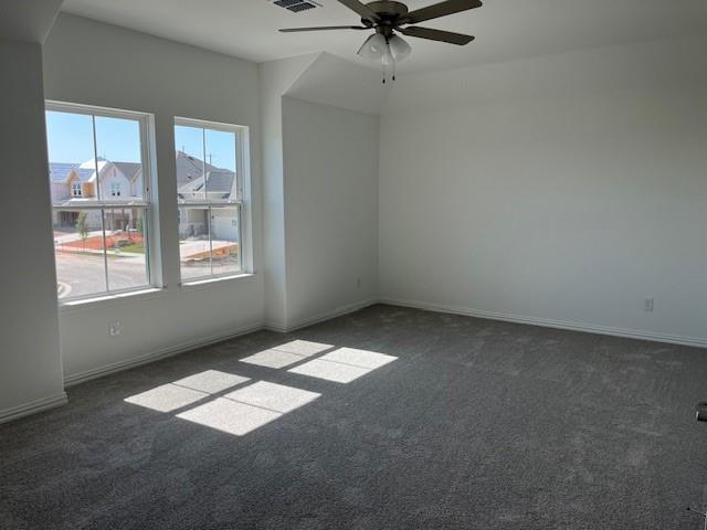 105 Greinert Dr Property Photo 8