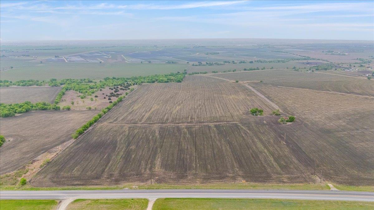 18701 Fm 973 Lot 1 Property Photo 3