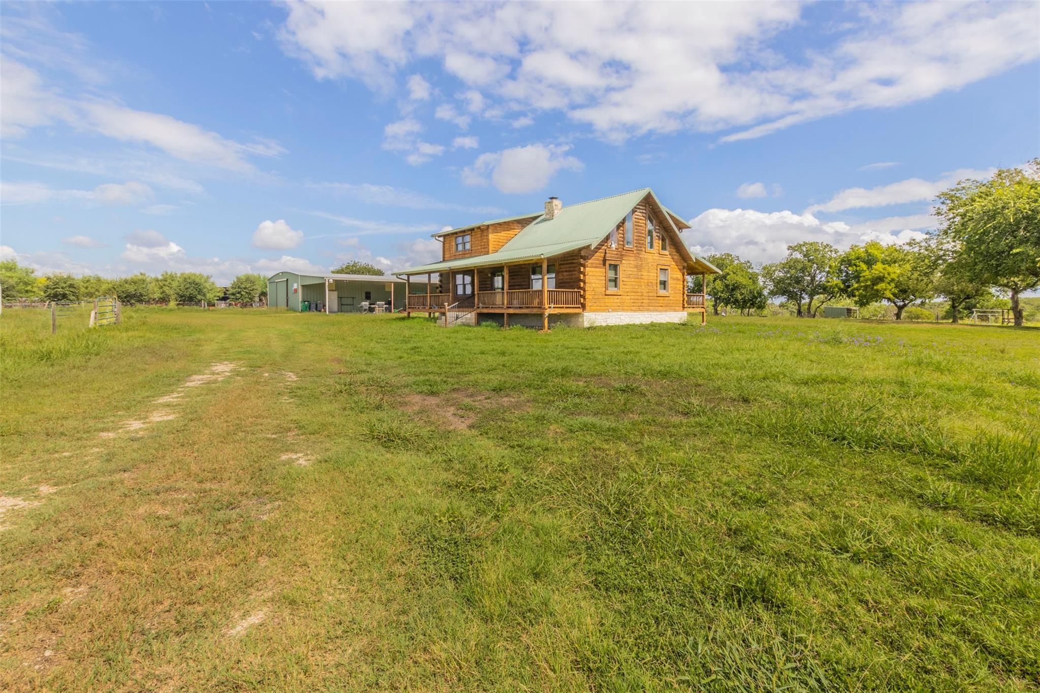 350 Hillview Rd Property Photo 17