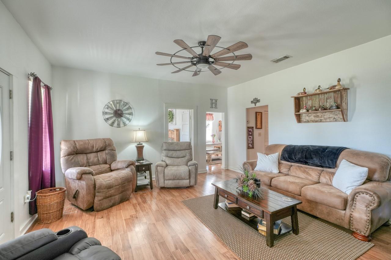 12222 N Fm 487 Property Photo 6