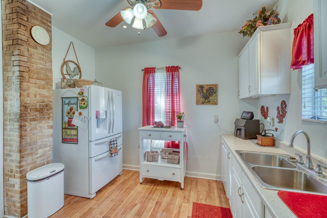 12222 N Fm 487 Property Photo 11