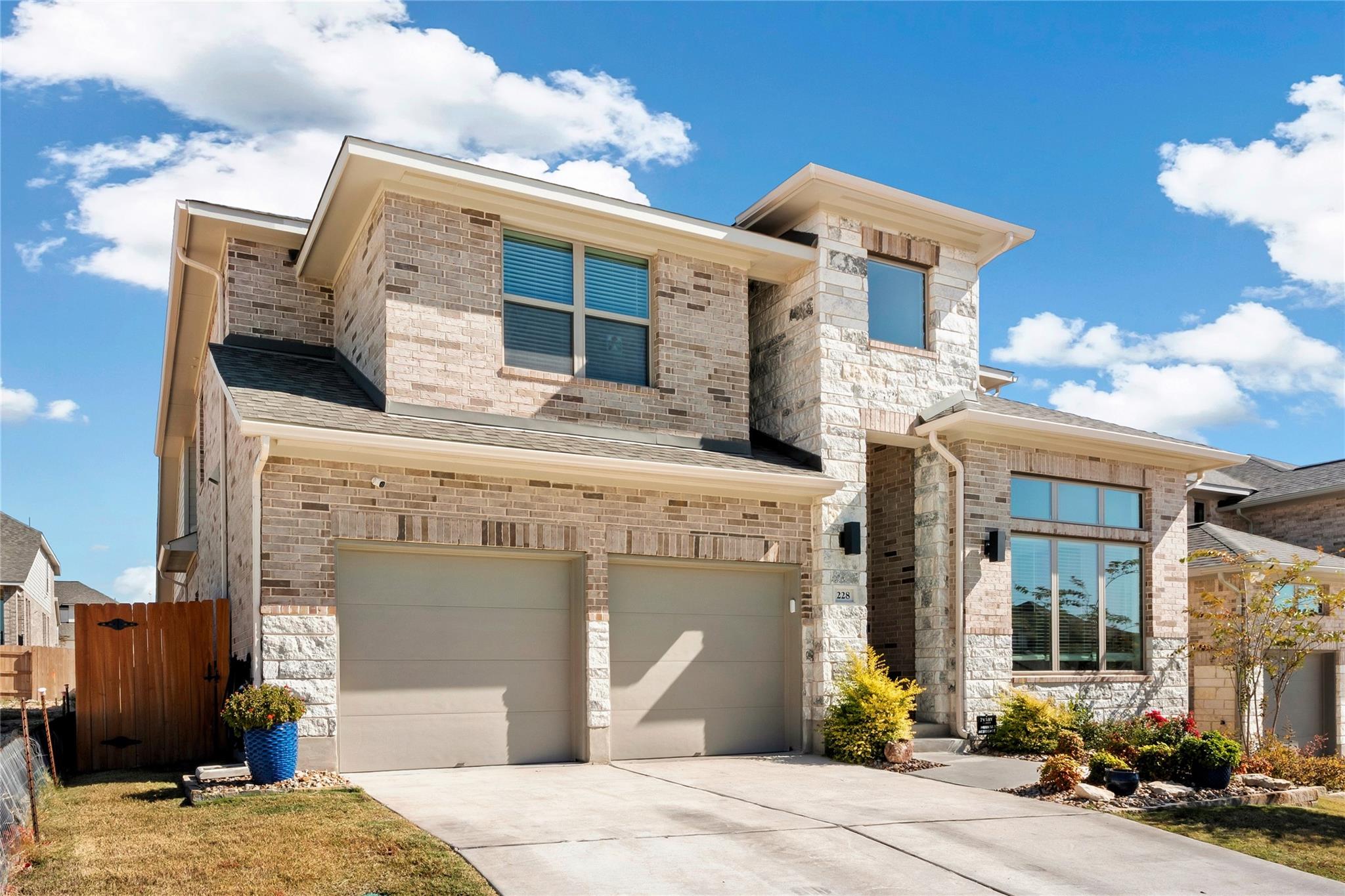 228 Gary Wayne Dr Property Photo 1