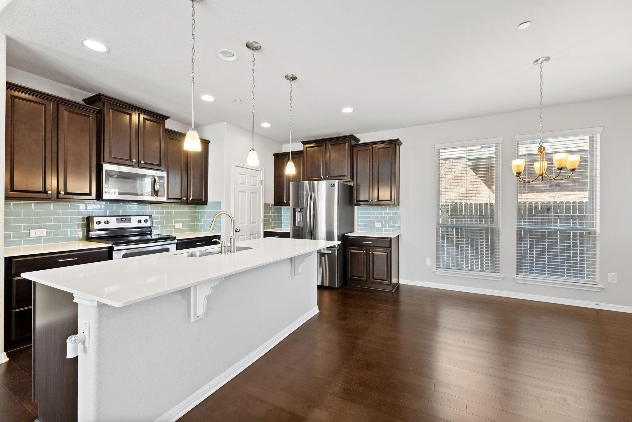 3240 E Whitestone Blvd #80 Property Photo 6
