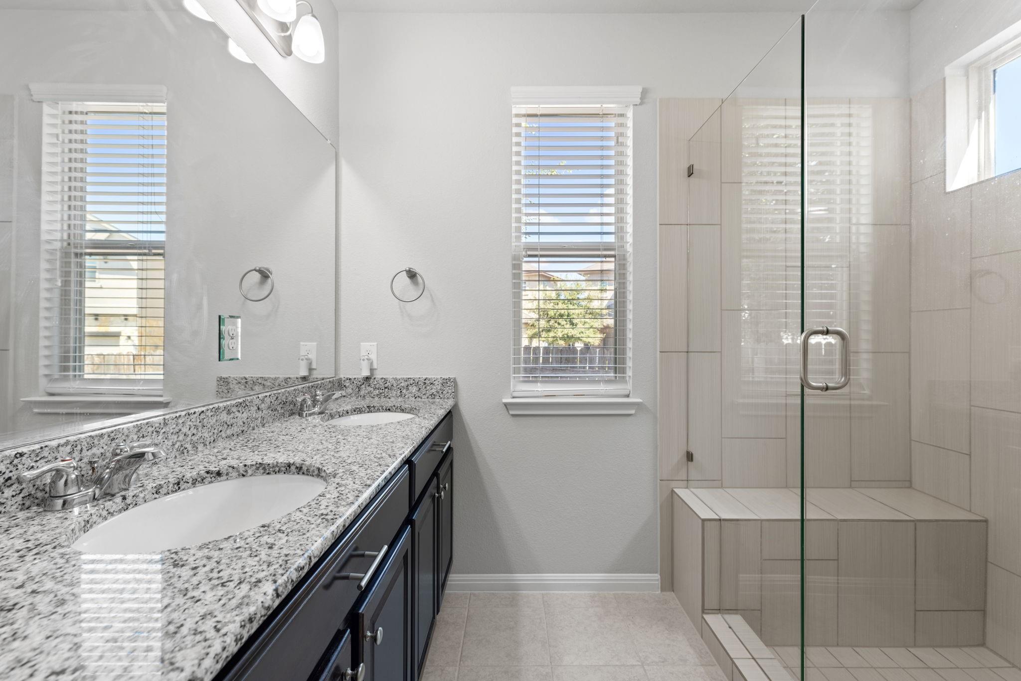 3240 E Whitestone Blvd #80 Property Photo 11