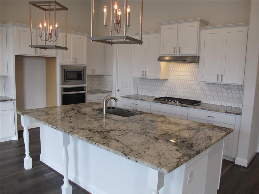 635 Spinnaker Loop Property Photo 3