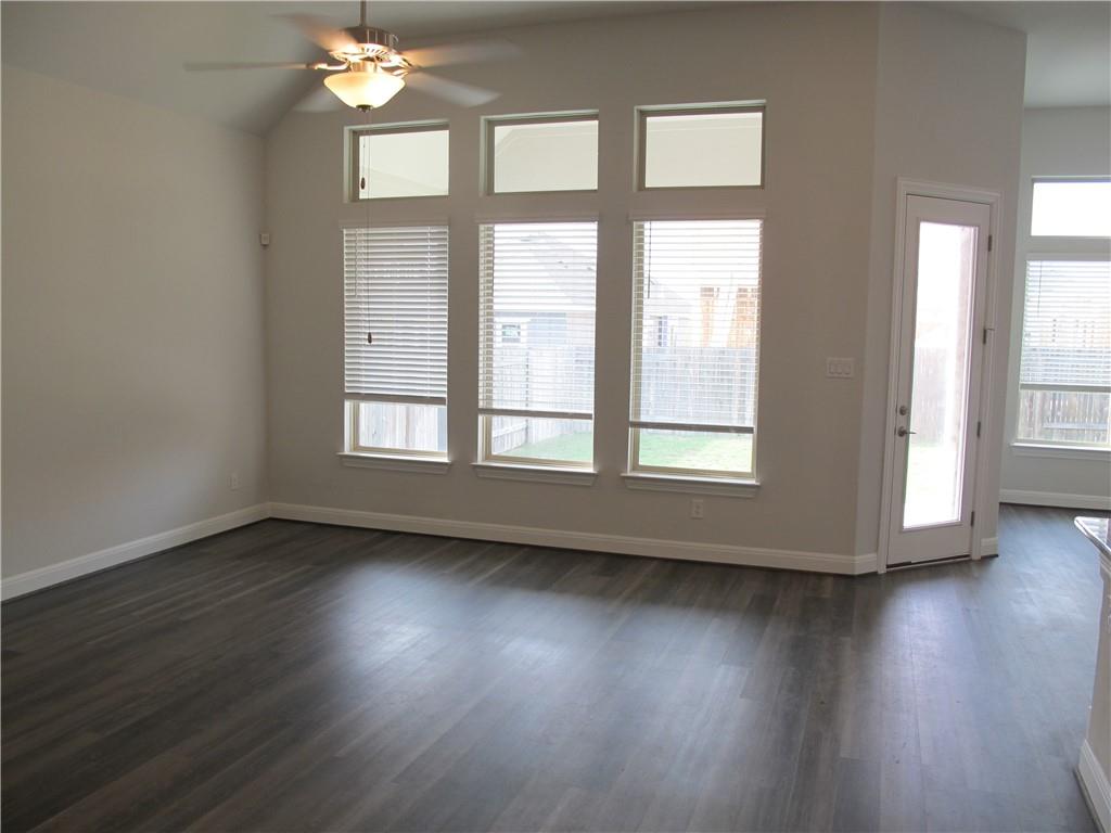 635 Spinnaker Loop Property Photo 10