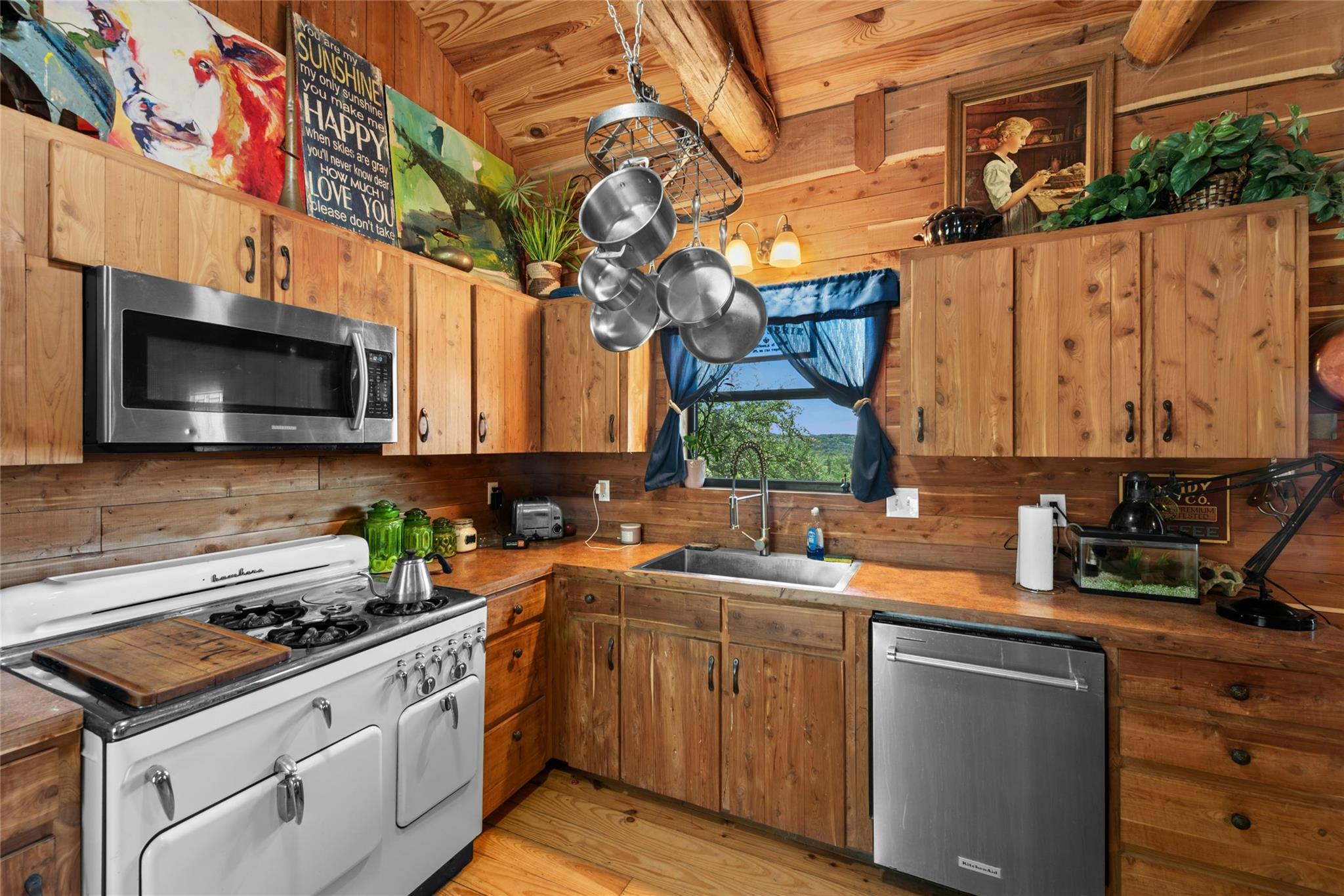 496 Middleton Rd Property Photo 15