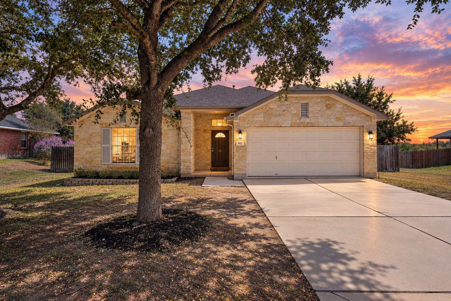 882 Shadow Creek Blvd Property Photo 1