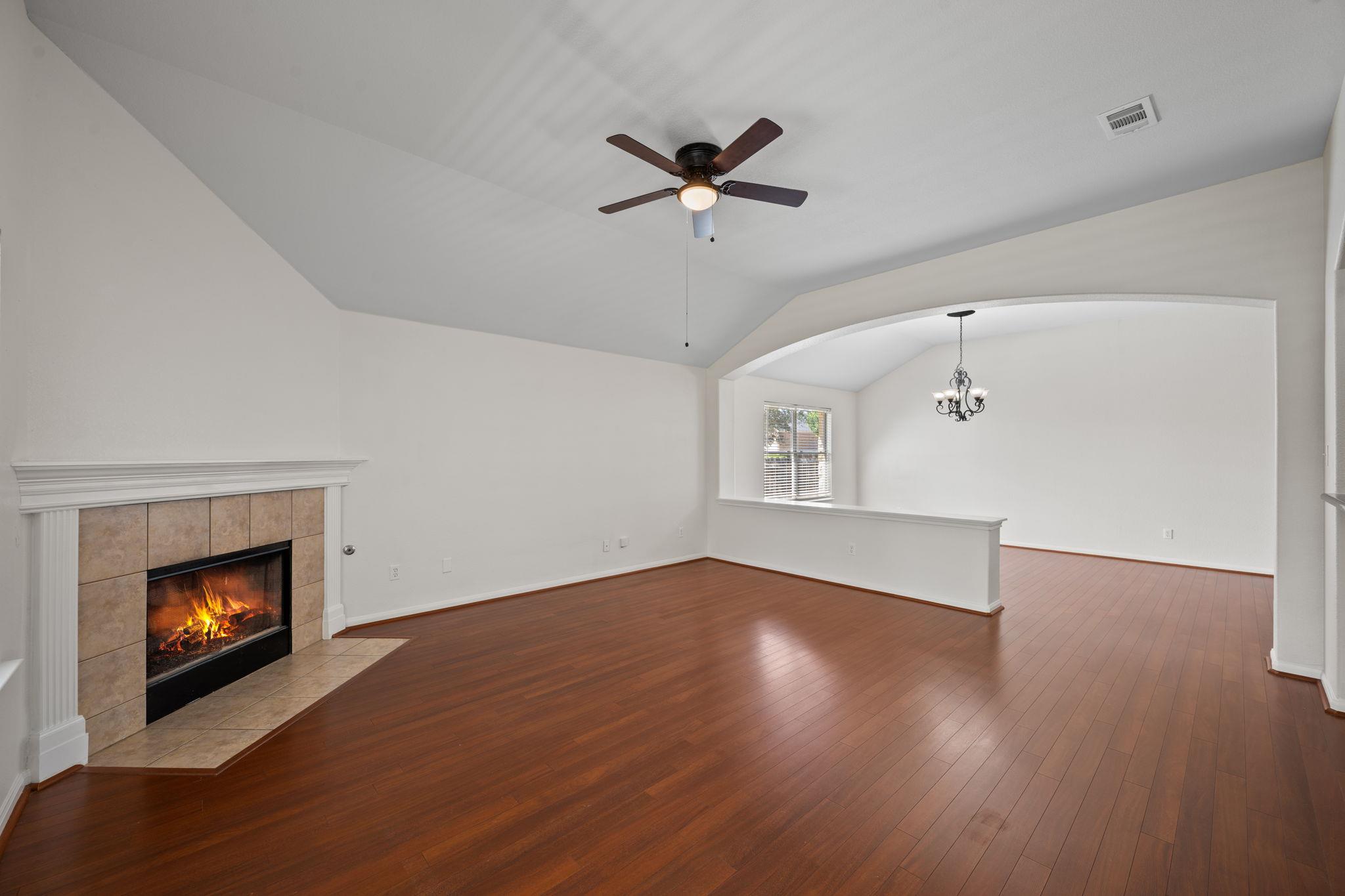 882 Shadow Creek Blvd Property Photo 4