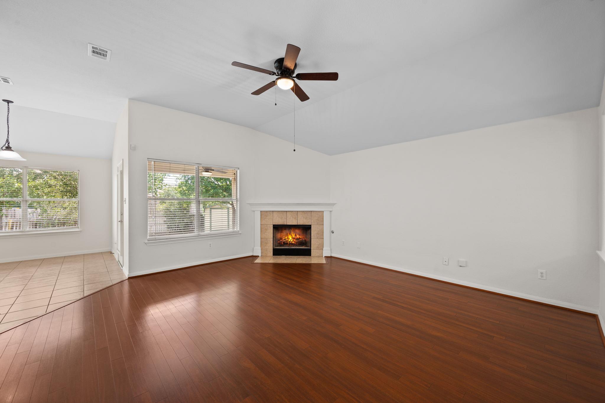 882 Shadow Creek Blvd Property Photo 5