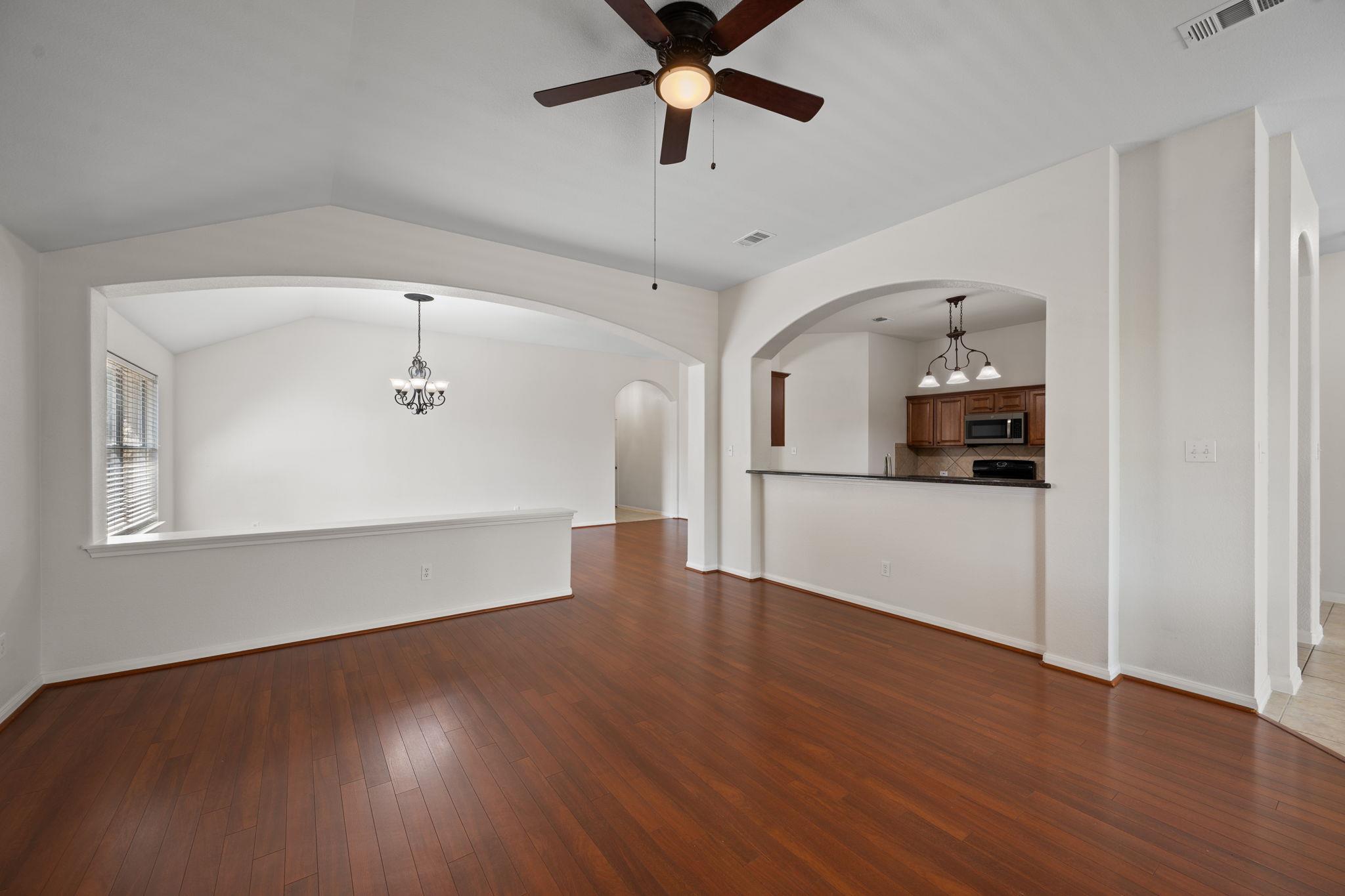 882 Shadow Creek Blvd Property Photo 8