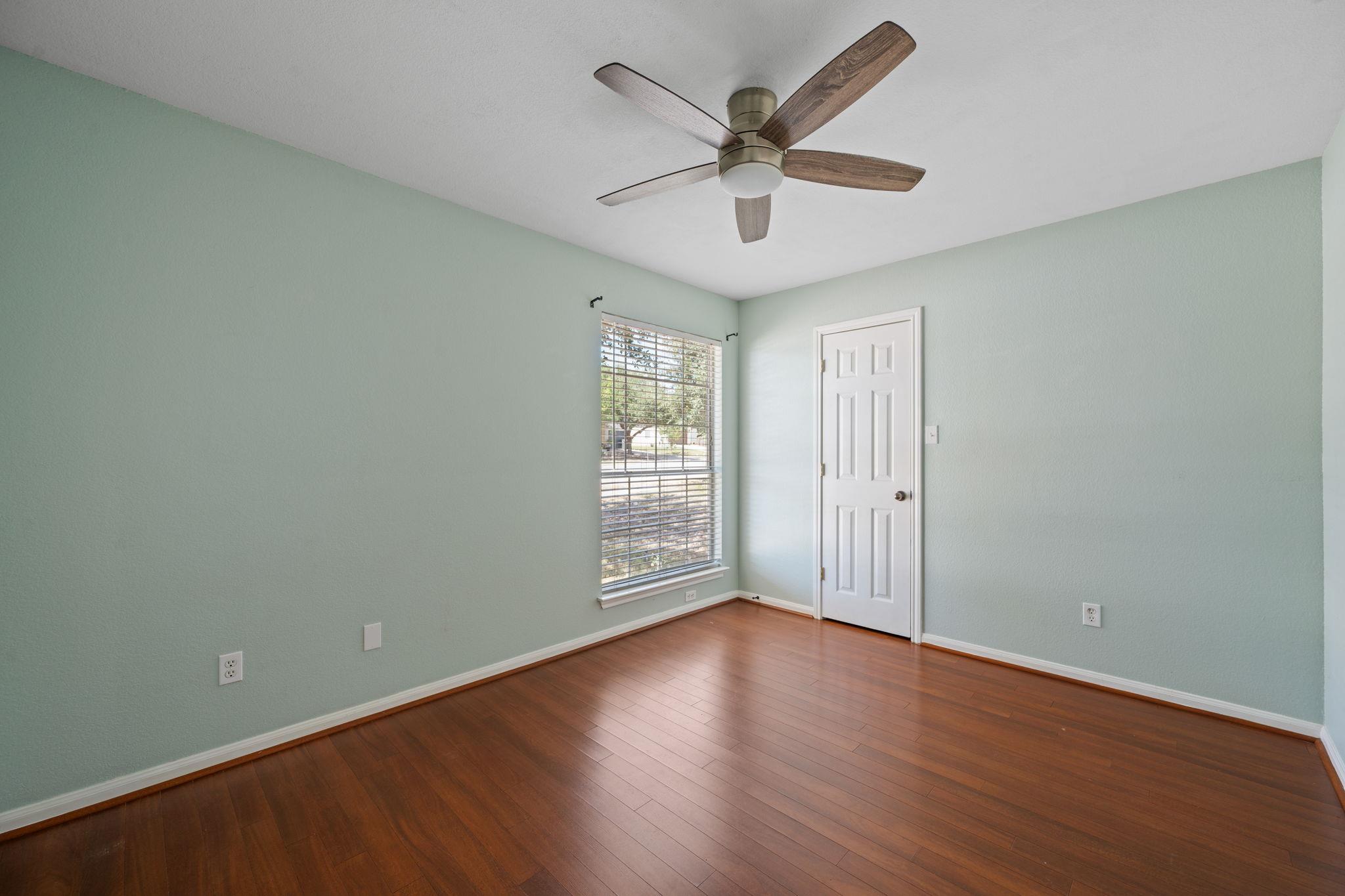 882 Shadow Creek Blvd Property Photo 22