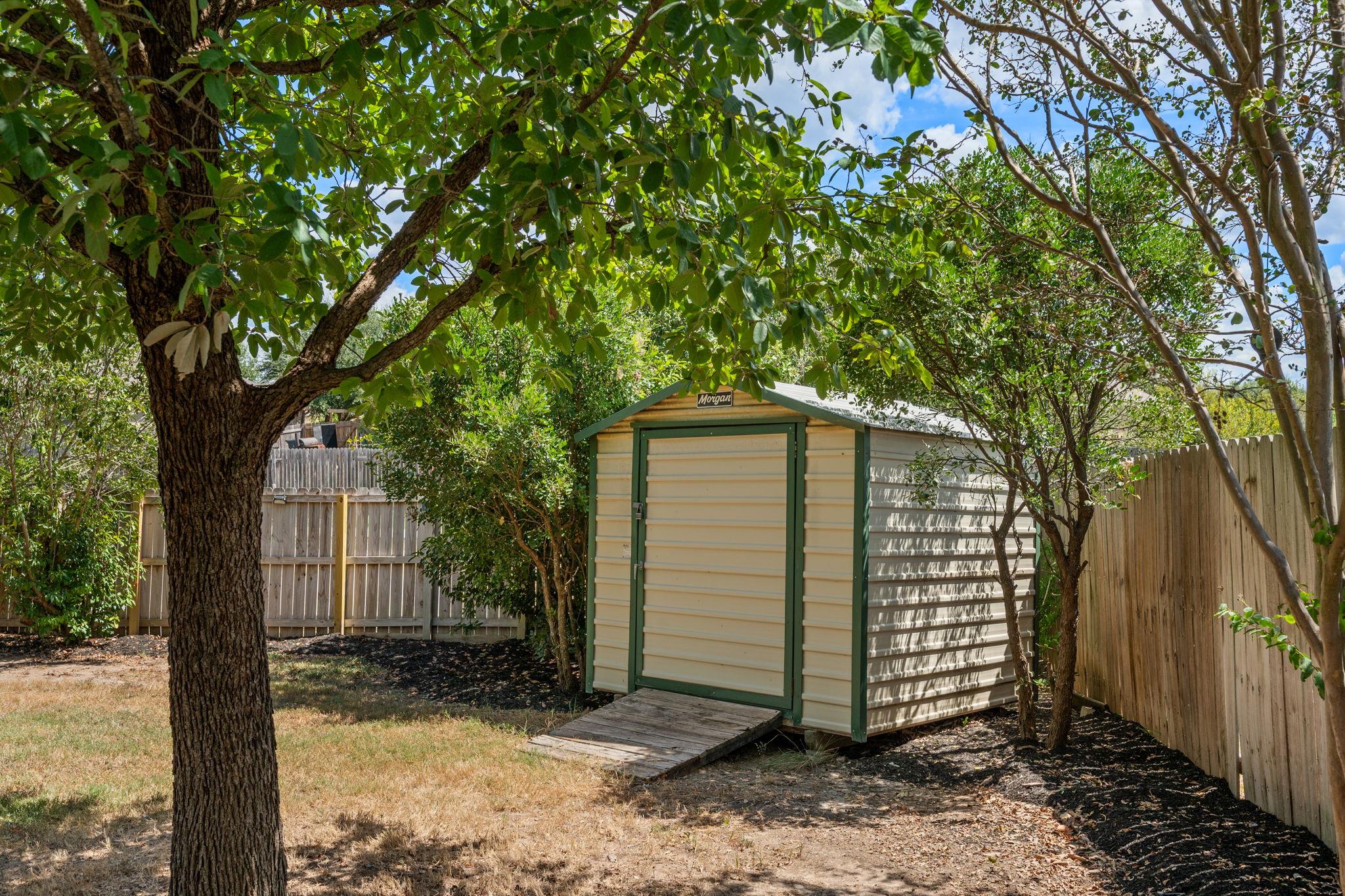 882 Shadow Creek Blvd Property Photo 28