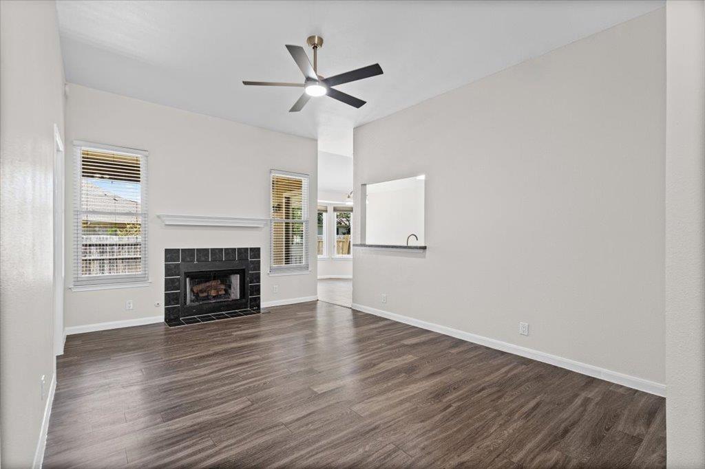 1104 Winecup Ct Property Photo 5