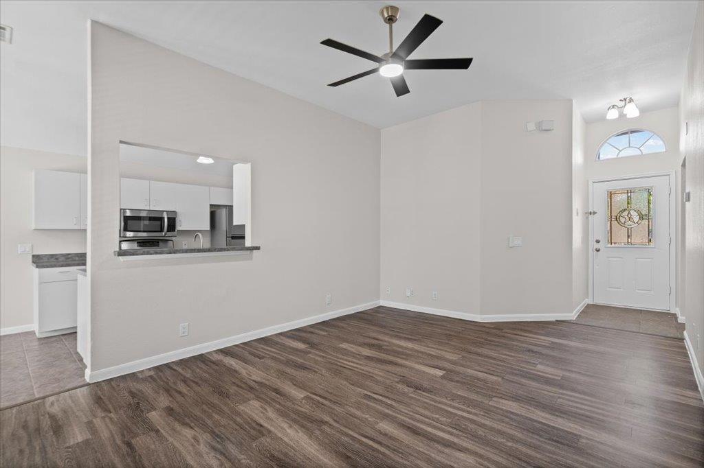 1104 Winecup Ct Property Photo 6