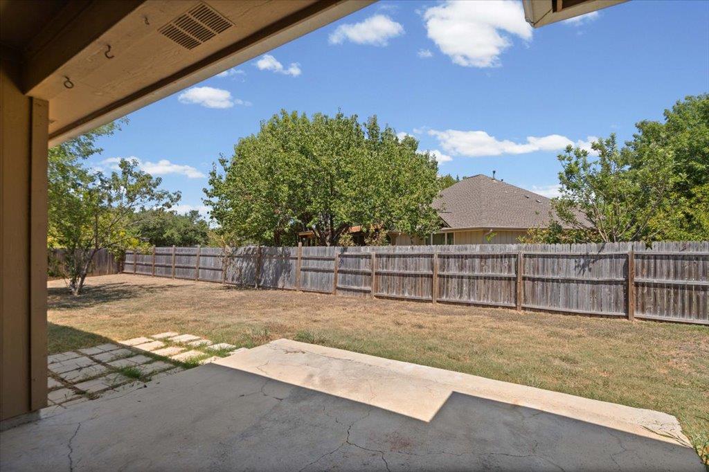1104 Winecup Ct Property Photo 10