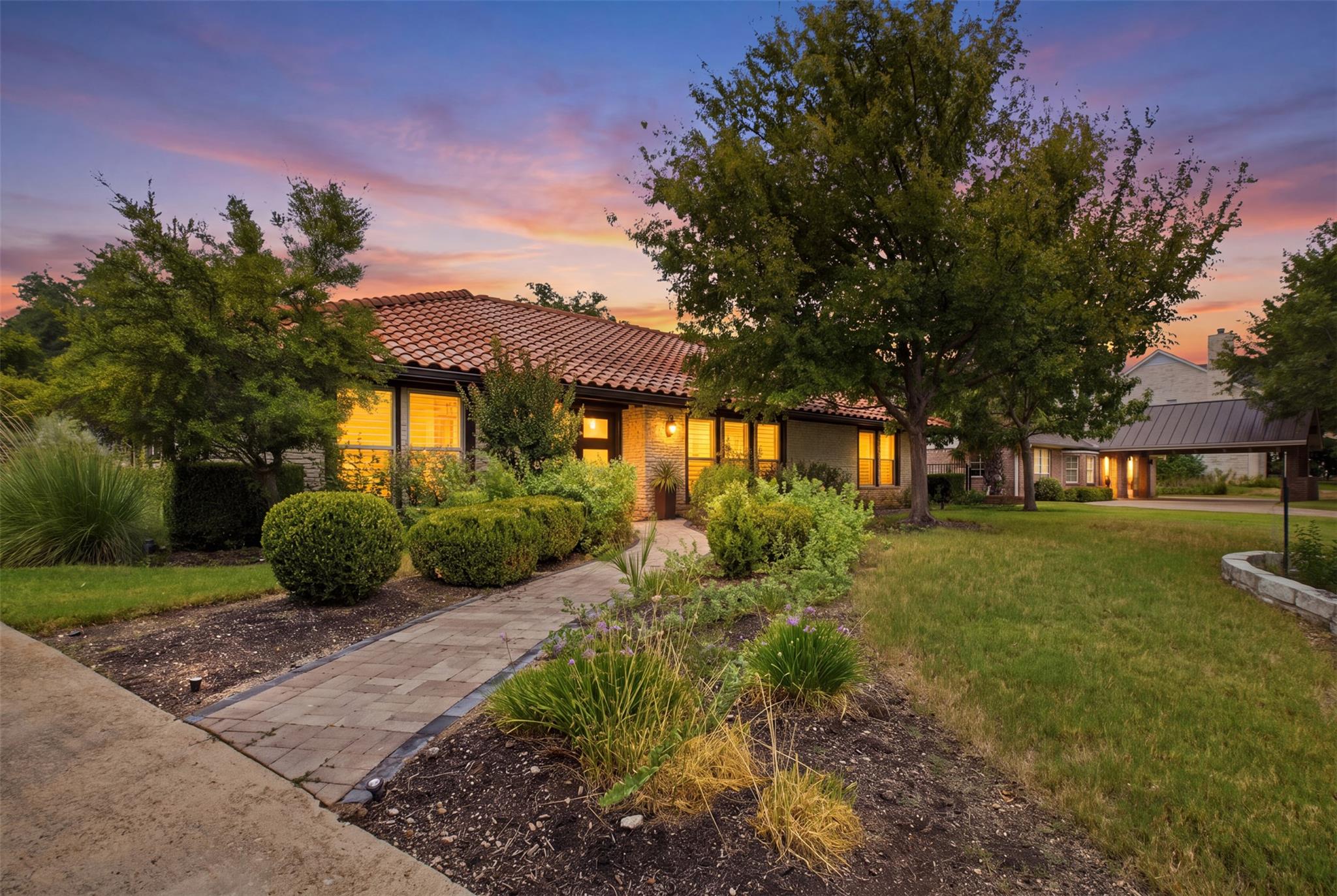 105 Tallstar Dr Property Photo 1