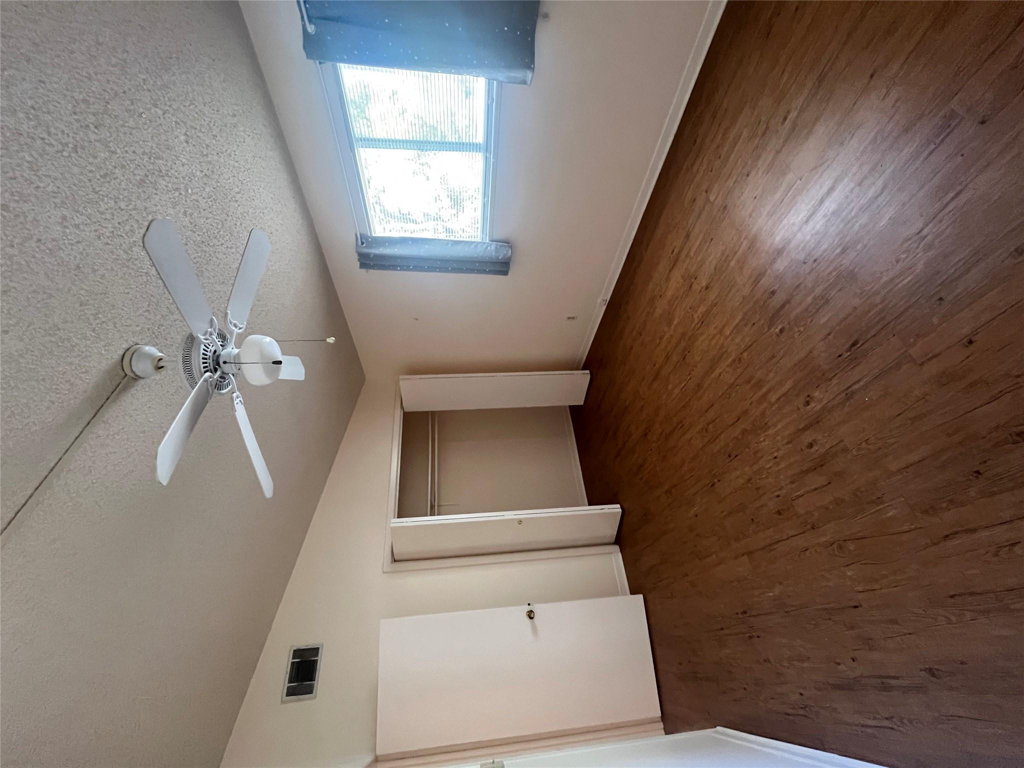 208 E 31st St #5 Property Photo 15