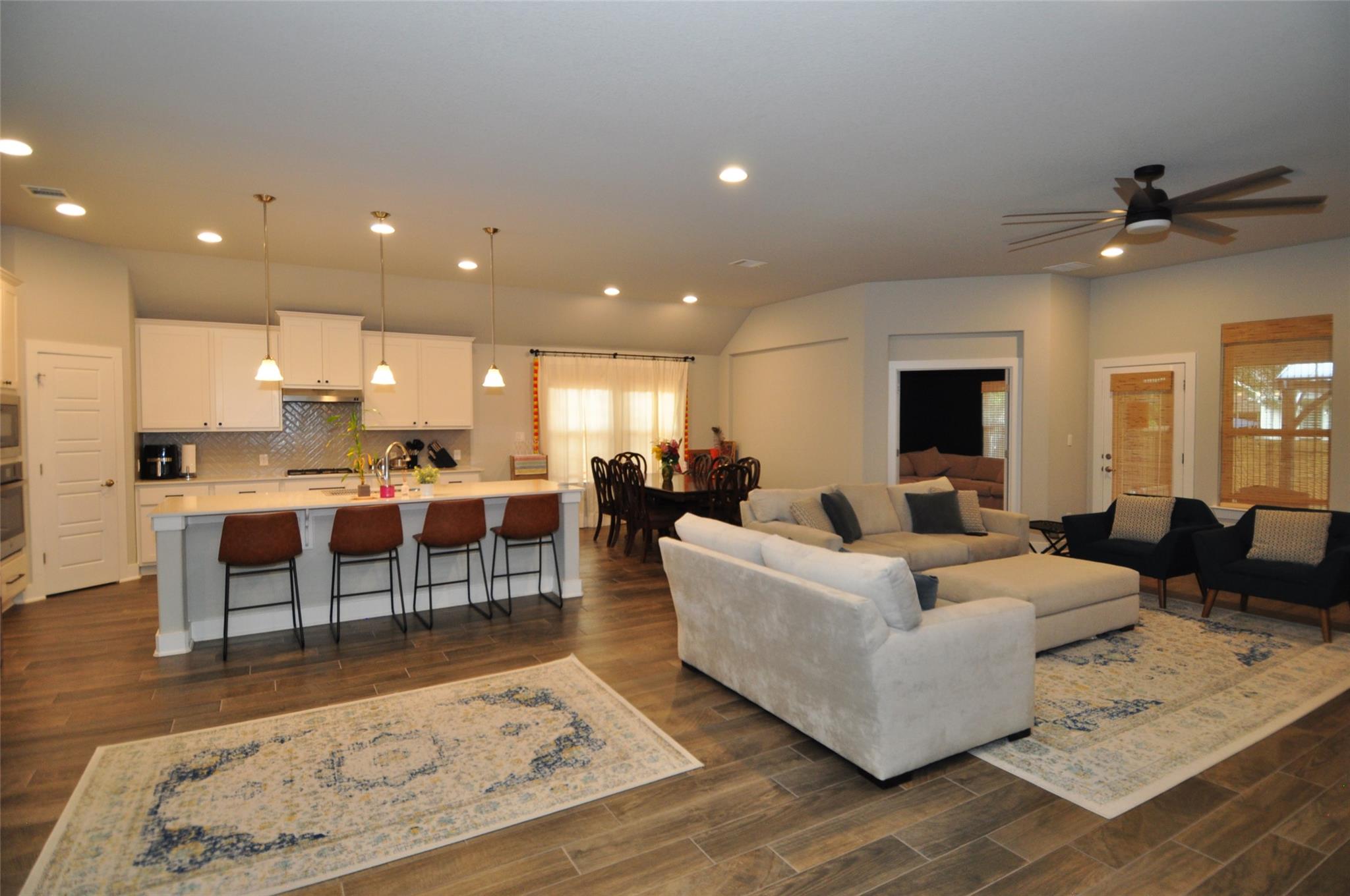 120 Sail Wind Way Property Photo 13