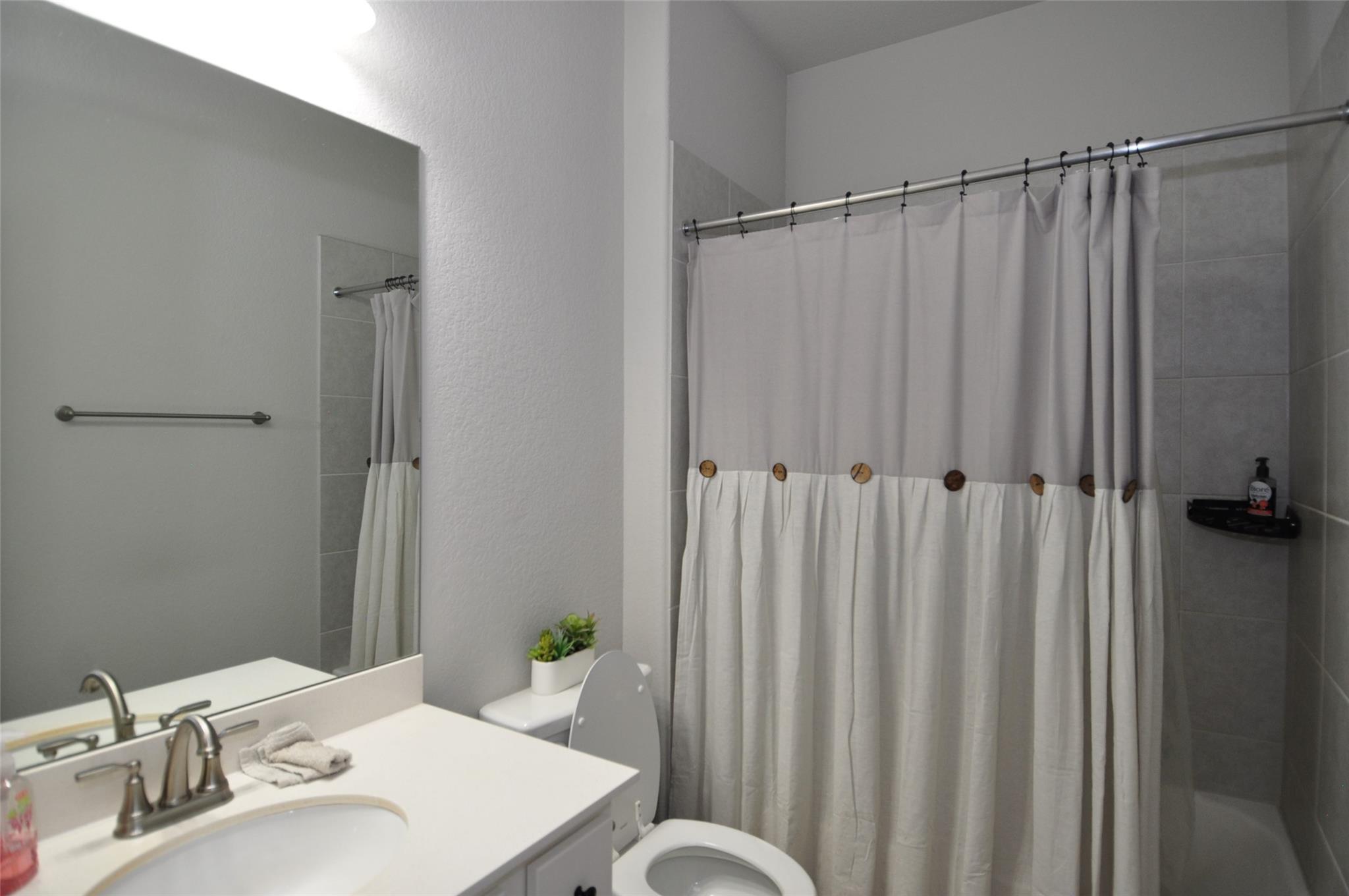 120 Sail Wind Way Property Photo 15