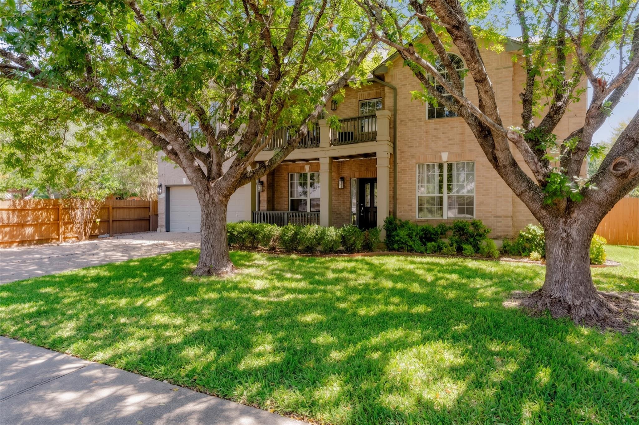 10909 River Plantation Dr Property Photo 6