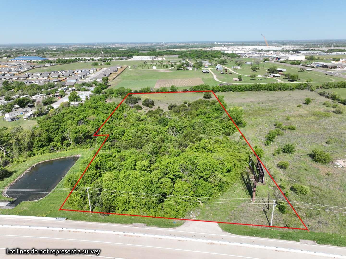 1902 N General Bruce Dr Property Photo