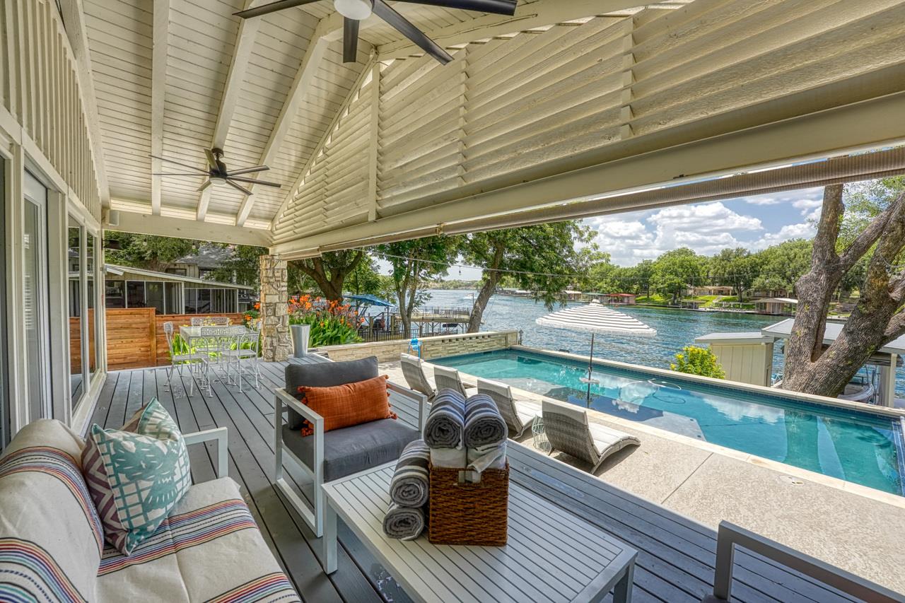 1304 S Lakeside Dr Property Photo 4