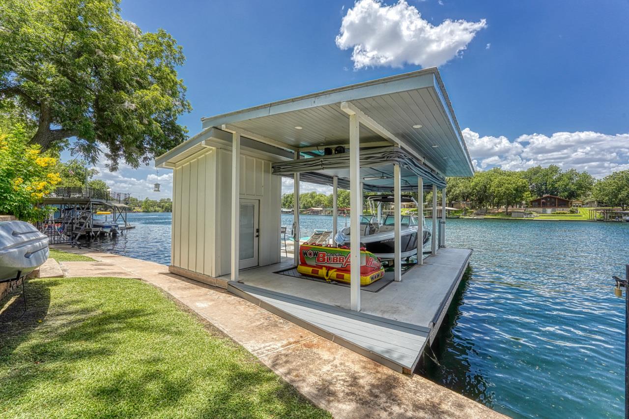 1304 S Lakeside Dr Property Photo 13