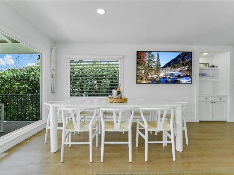 1304 S Lakeside Dr Property Photo 19