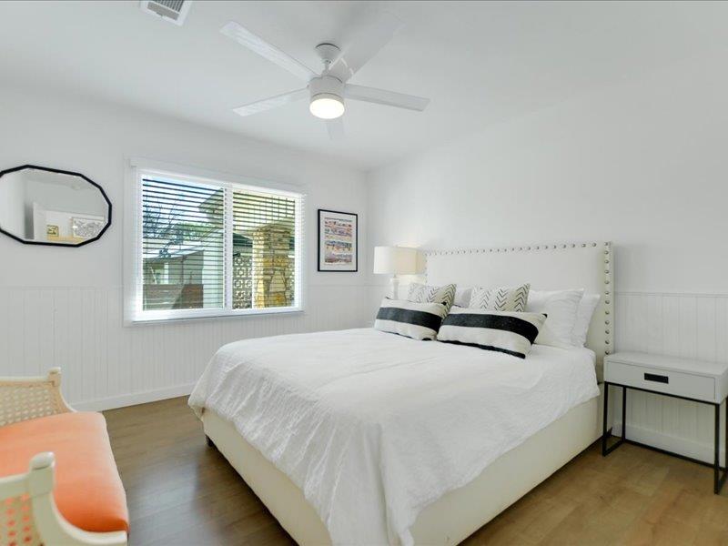 1304 S Lakeside Dr Property Photo 25