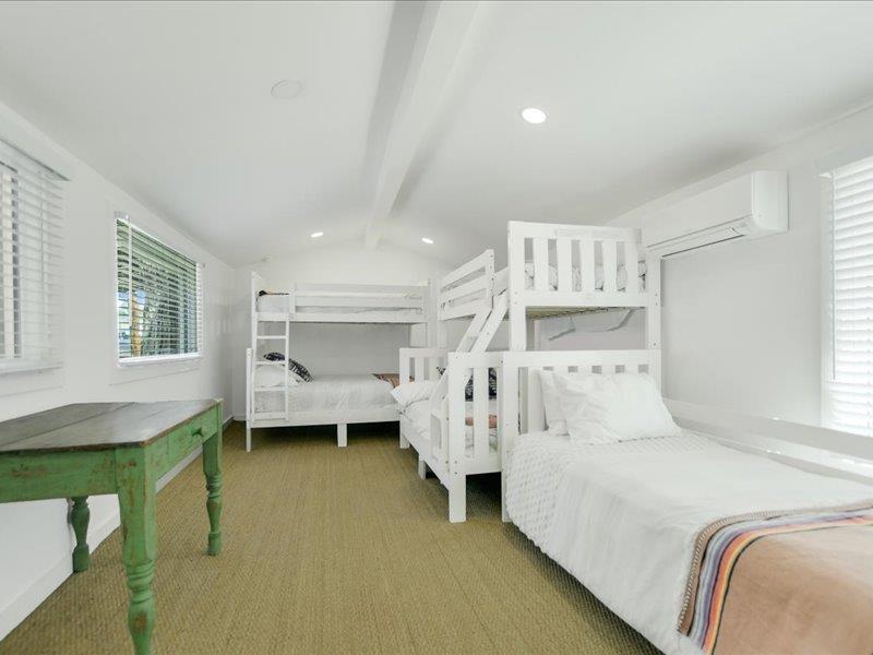 1304 S Lakeside Dr Property Photo 29