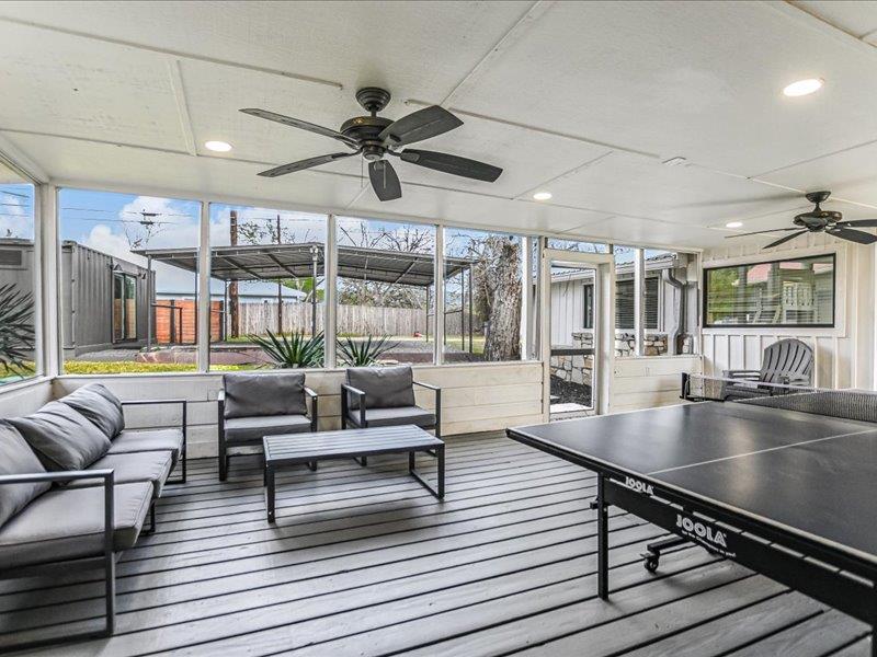 1304 S Lakeside Dr Property Photo 30