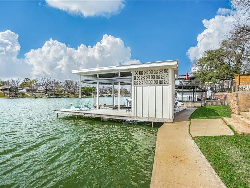 1304 S Lakeside Dr Property Photo 32