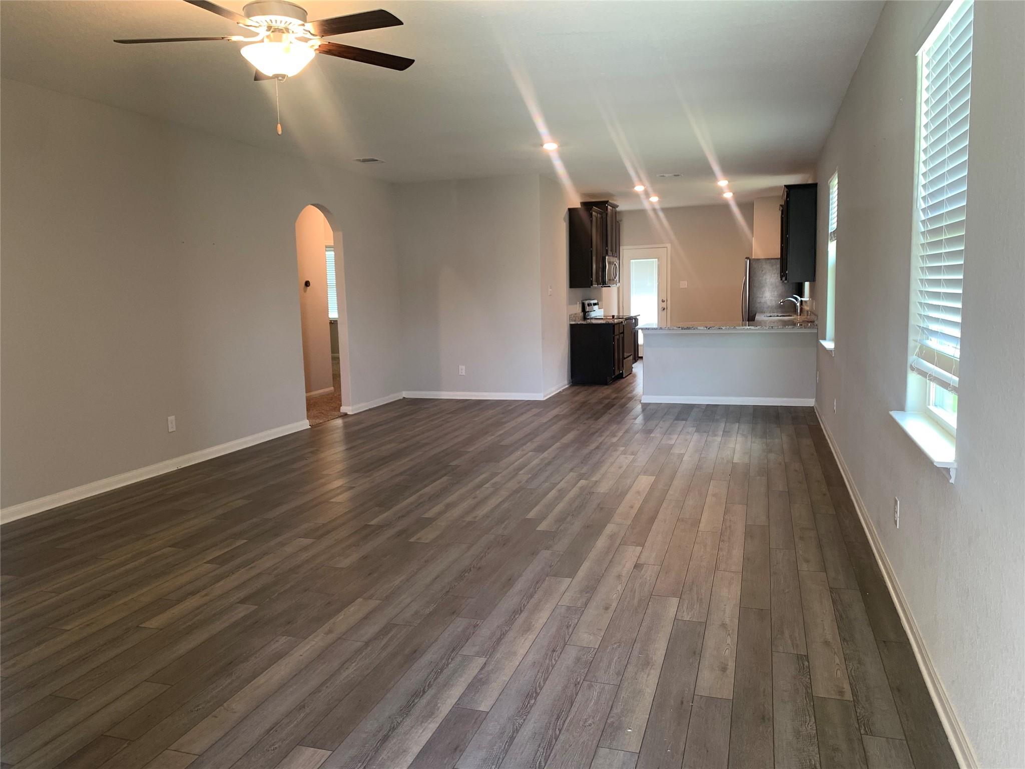 509 Congress Way Property Photo 6