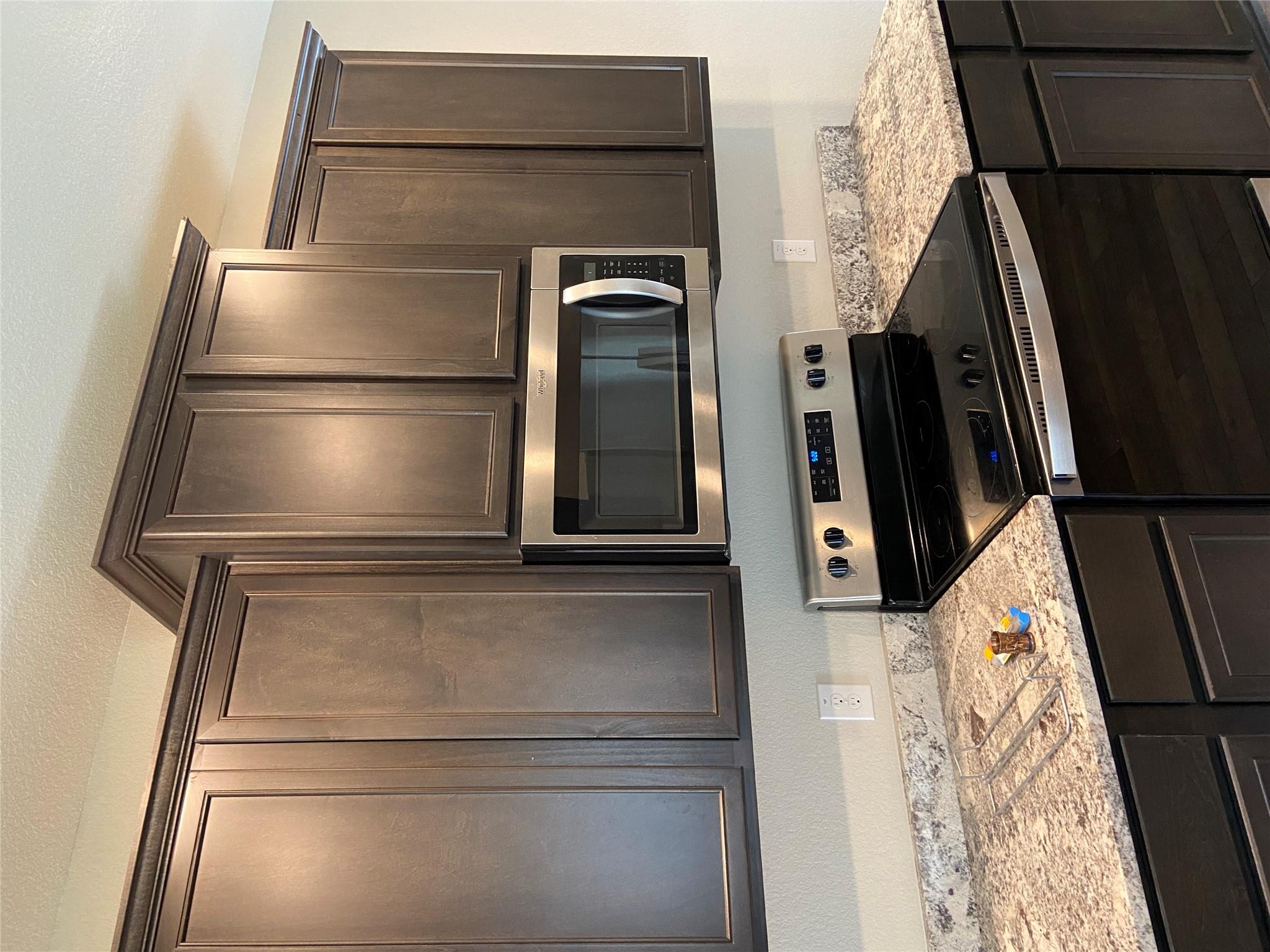 509 Congress Way Property Photo 14