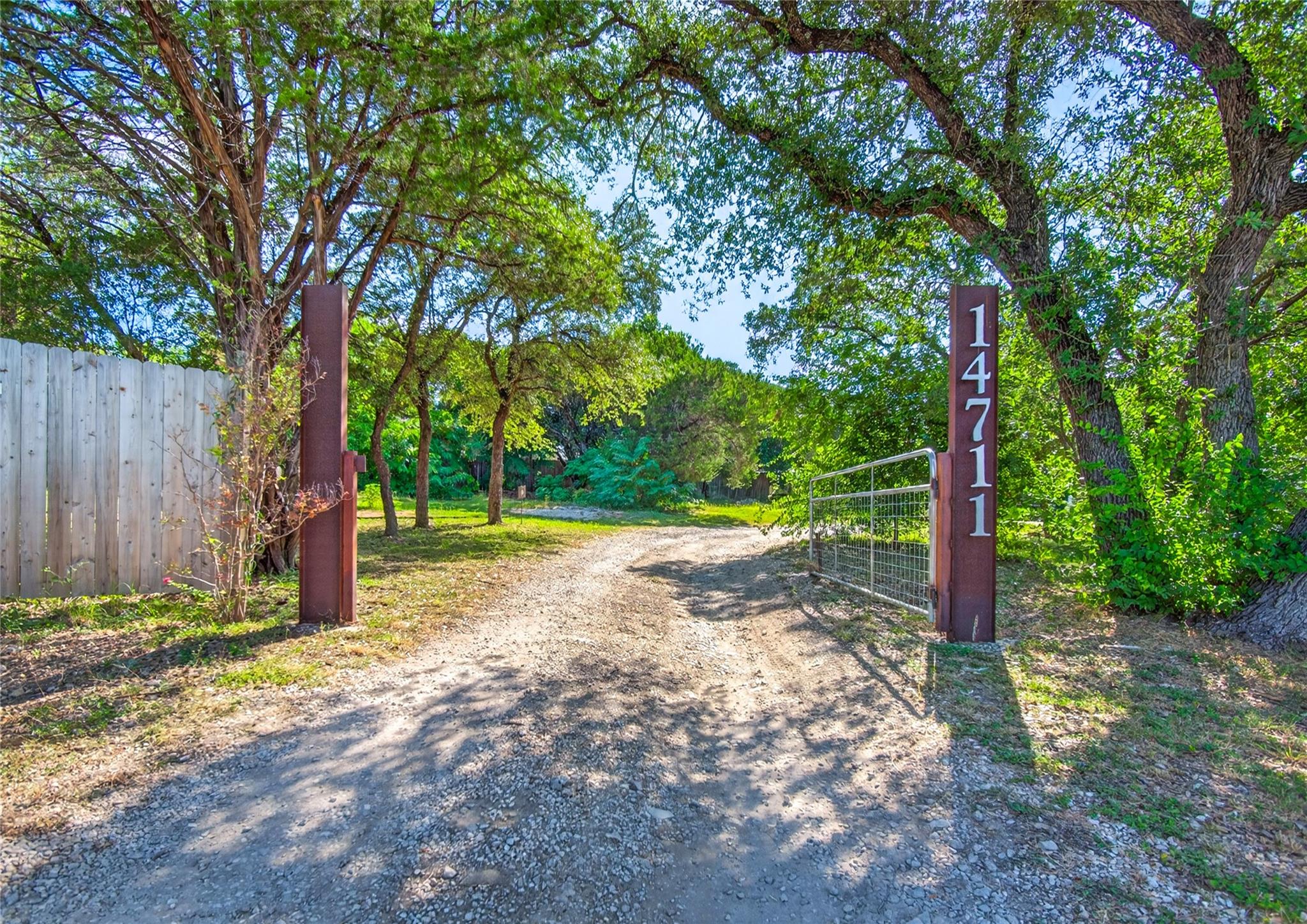 14711 Quail Ct Property Photo 6