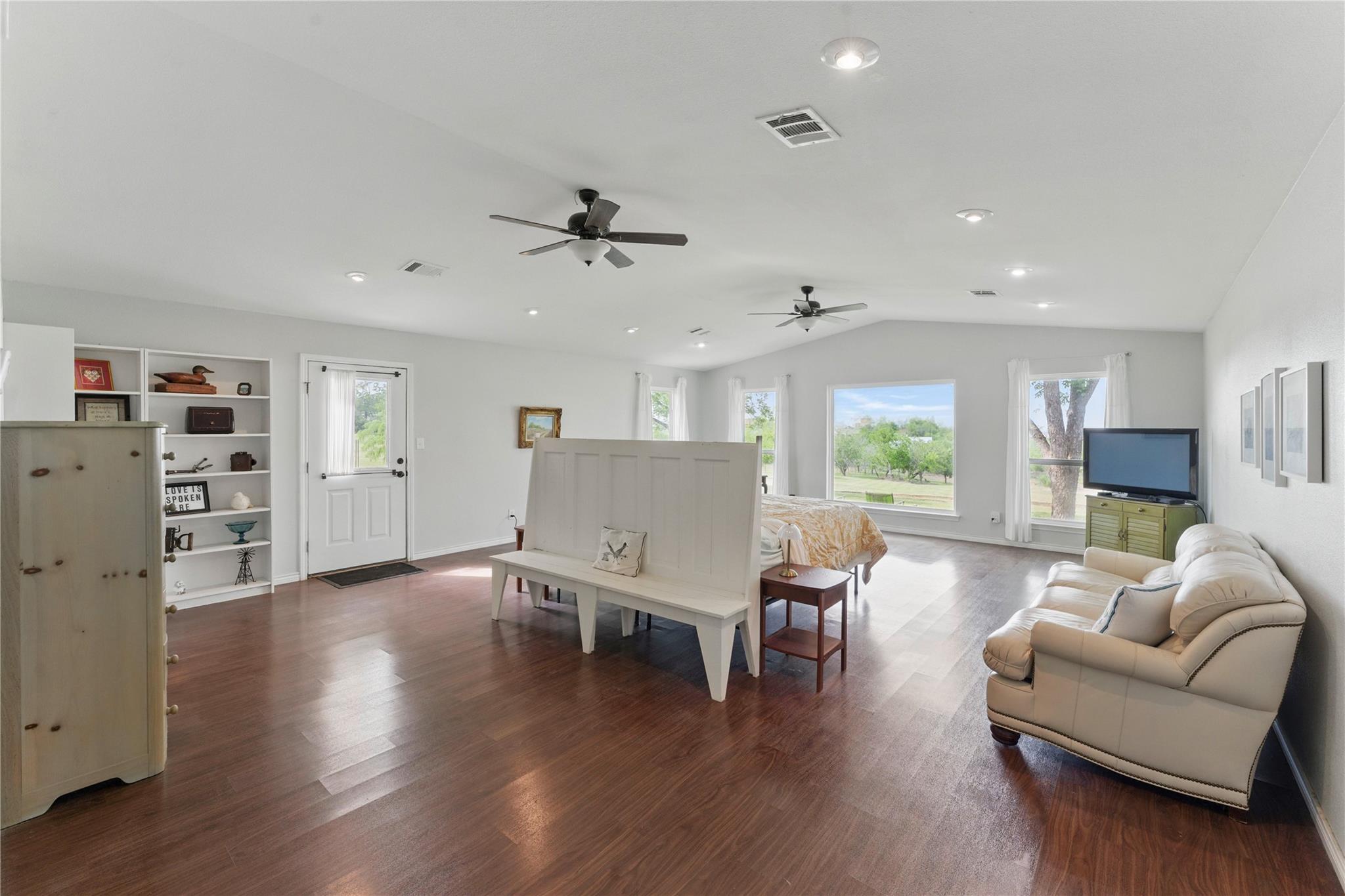 366 Arrow Hl Property Photo 15