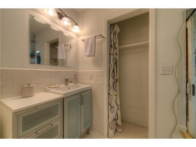 304 E 33rd St #2 Property Photo 2