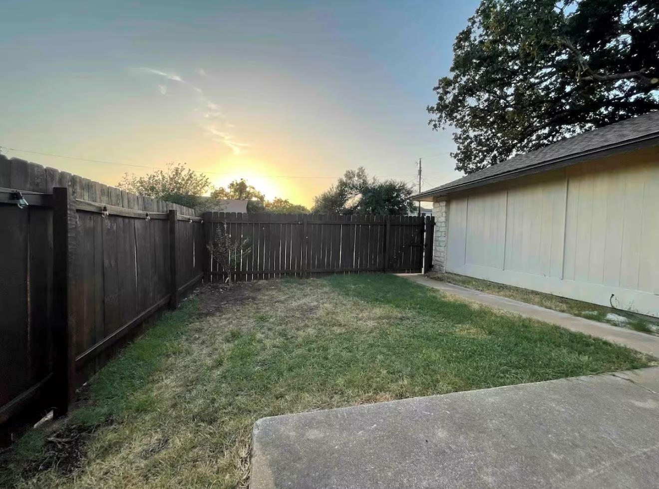 1725 Horseshoe Cir Property Photo 4