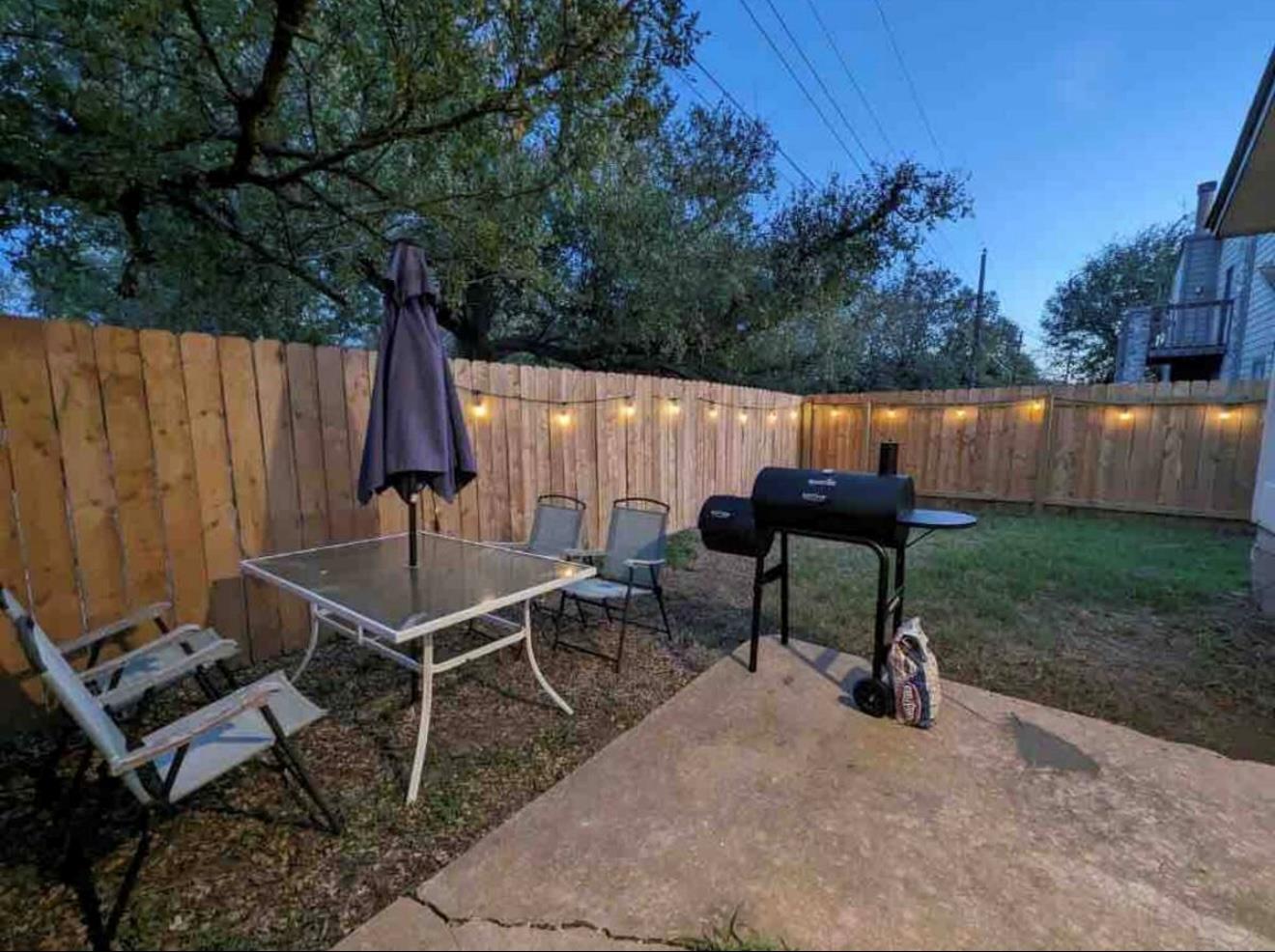 1725 Horseshoe Cir Property Photo 5