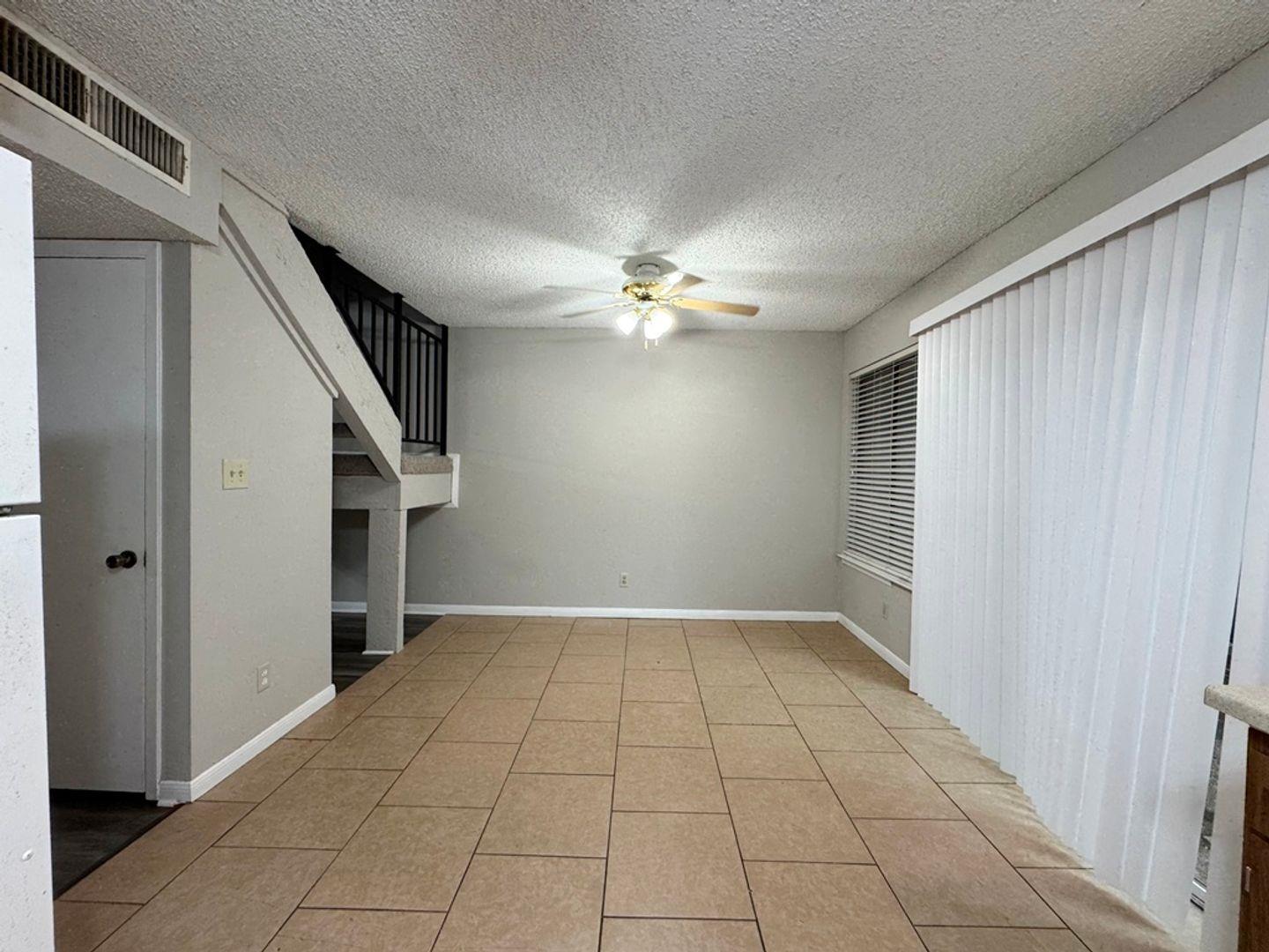 9502 Quail Village Ln Property Photo 8
