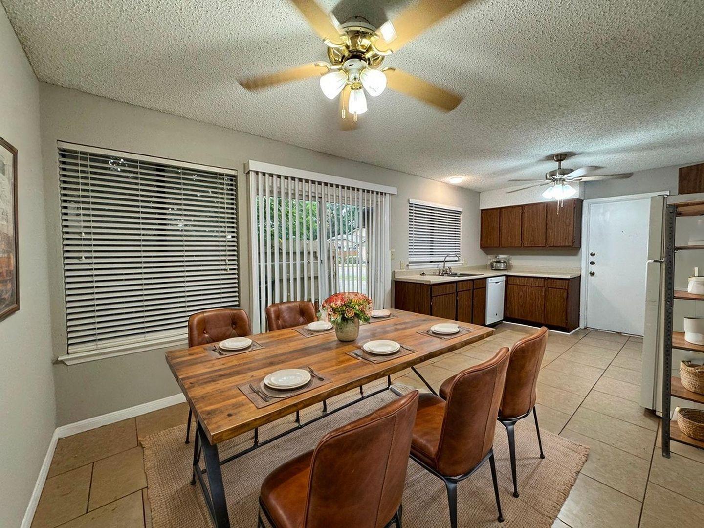 9502 Quail Village Ln Property Photo 10