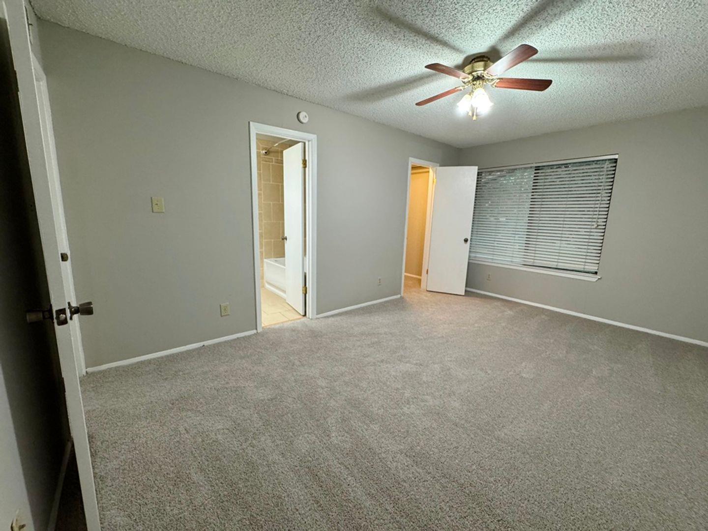 9502 Quail Village Ln Property Photo 22
