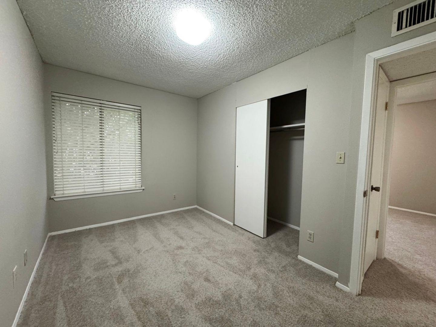 9502 Quail Village Ln Property Photo 26