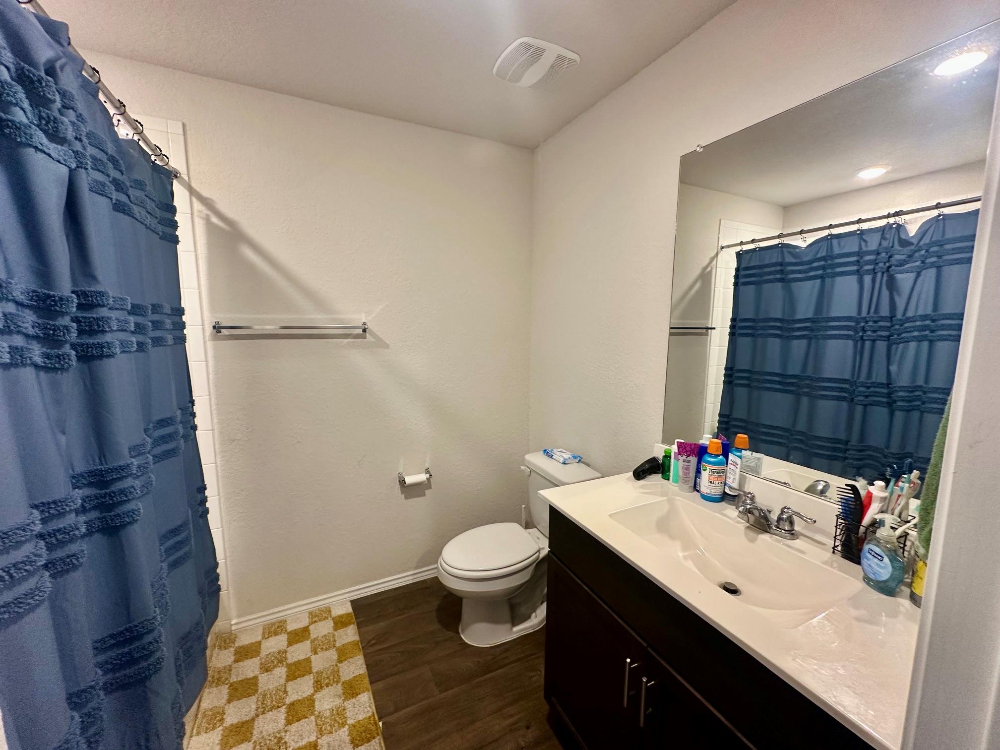 1733 James St Property Photo 27