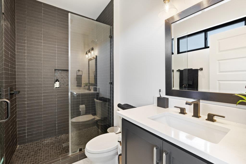 223 Golden Bear Dr Property Photo 27